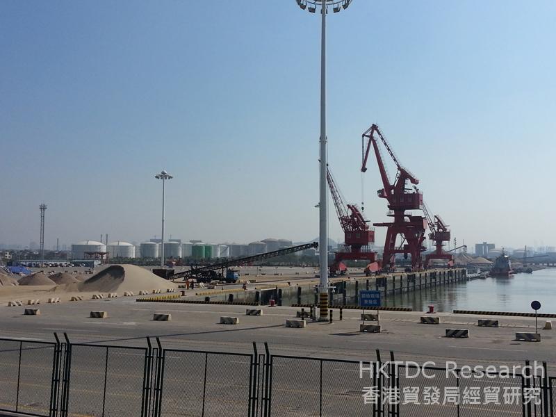 Photo: Container terminal facilities at FJFTZ’s Xiamen Area